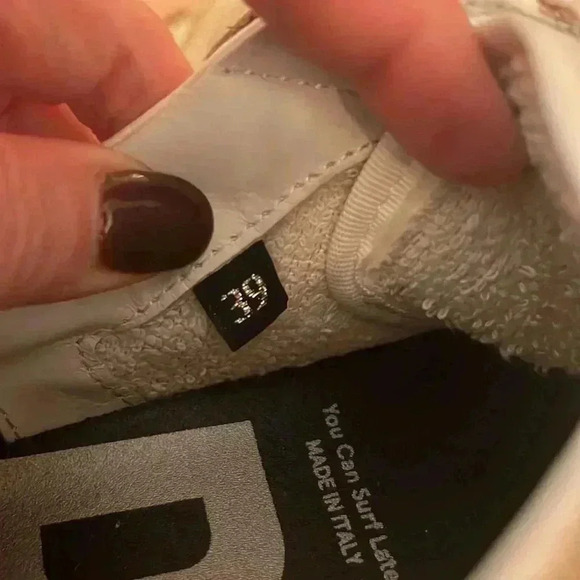 P448 John Mix Media Sneakers-Sz 39 - Picture 7 of 8